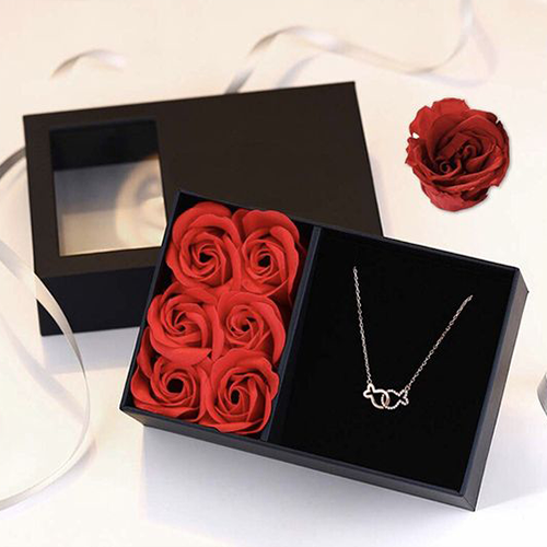 1727871502-small-jewelry-boxes-packaging.webp 1727871502-small-jewelry-boxes-packaging.webp