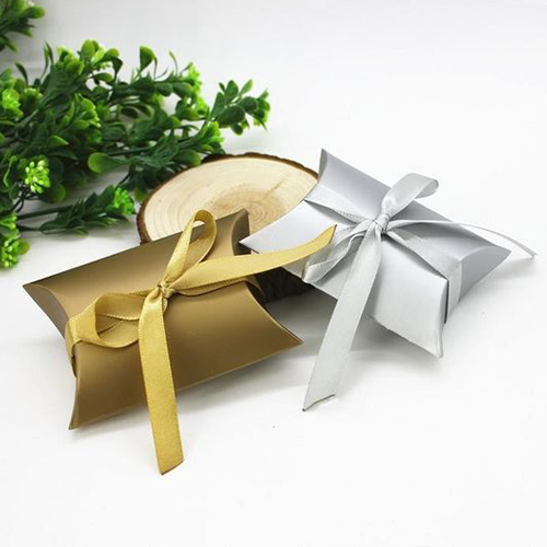 custom-small-pillow-boxes